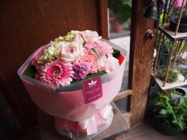 スタンディングブーケ❁｜「さくらフローリスト」　（熊本県熊本市中央区の花キューピット加盟店 花屋）のブログ